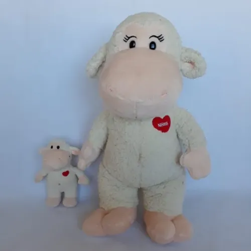 BICHO DE PELÚCIA OVELHINHA C/ FILHOTE