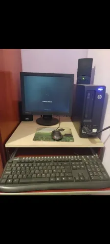 Pc Hp completo ,pra vender rápido 400 reais
