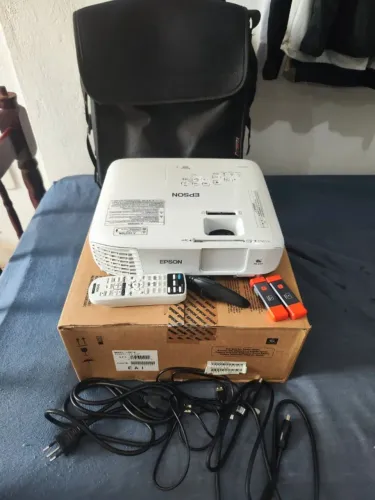 Projetor Epson Power Lite E20 Xga 3400 Lumens (USADO)