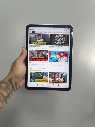 iPad 10° geração impecável funcionado tudo perfeitamente com garantia,recibo de compra.