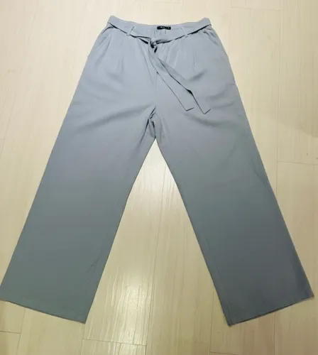 Calça alfaiataria nova