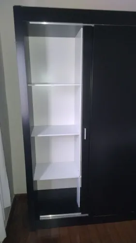 Guarda- Roupa
