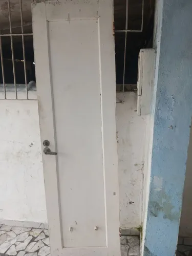 Porta madeira 60 por 210