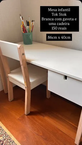 Escrivaninha infantil 
