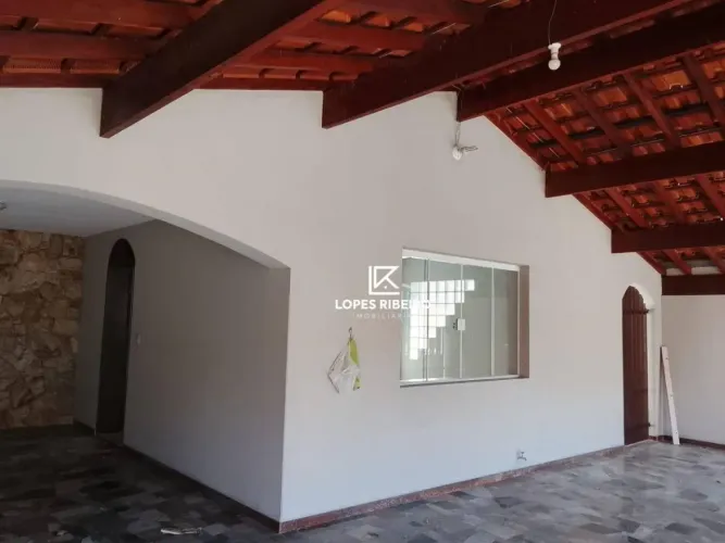 Casa com 5 dormitórios para alugar, 260 m² por R$ 4.115,00/mês - Vila Brasil - Santa Bárba