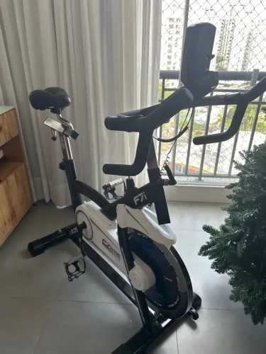 Bicicleta Ergométrica Spinning Kikos F7i
