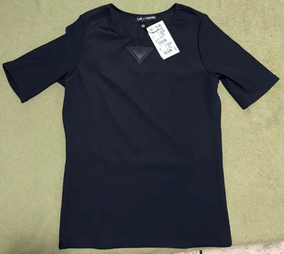 Blusa lança perfume tamanho G