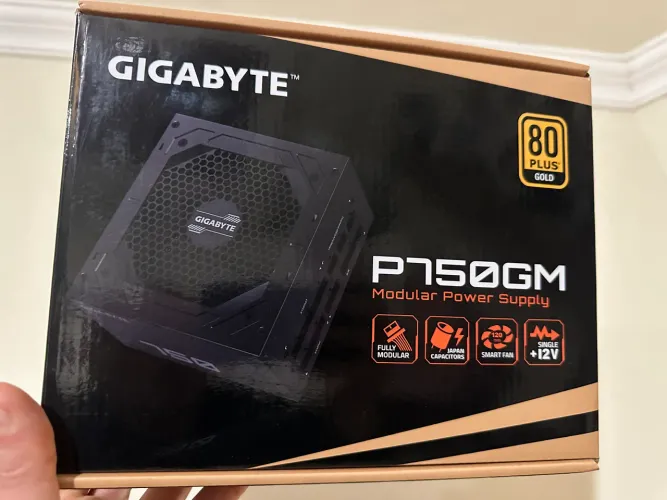 Fonte Gigabyte P750GM FULL modular