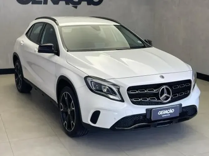 Mercedes-Benz GLA-200 GLA 200 Night 1.6. TB 16V Flex Aut. 2019