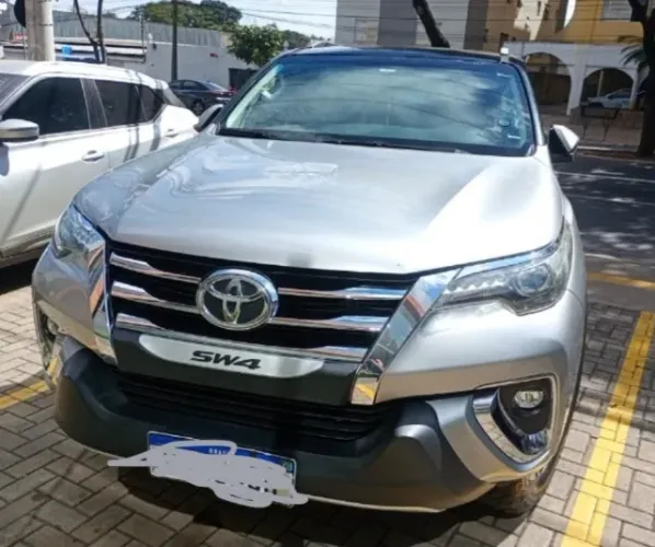 Toyota Hilux SW4 SRX 4X4 2.8 TDI 16V Dies. Aut. 2020