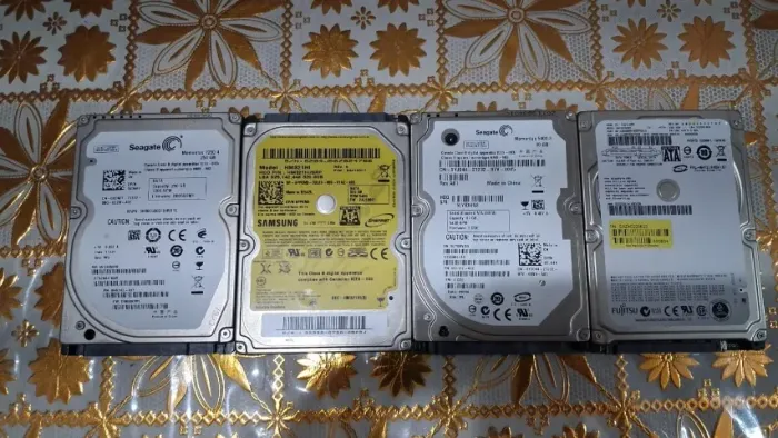 LOTE COM 4 HDs USADOS ? DESAPEGO POR APENAS R$ 185,00