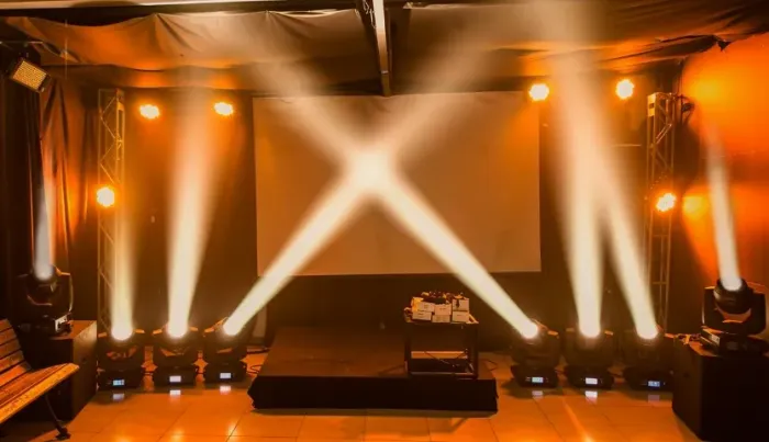 Aluguel de Som e Iluminação para seu Evento, festa, Casamento, Igreja, Shows para Bandas