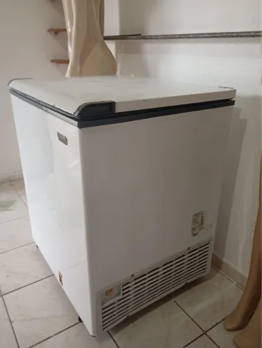 Freezer esmaltec garantia de 3 meses 1.300
