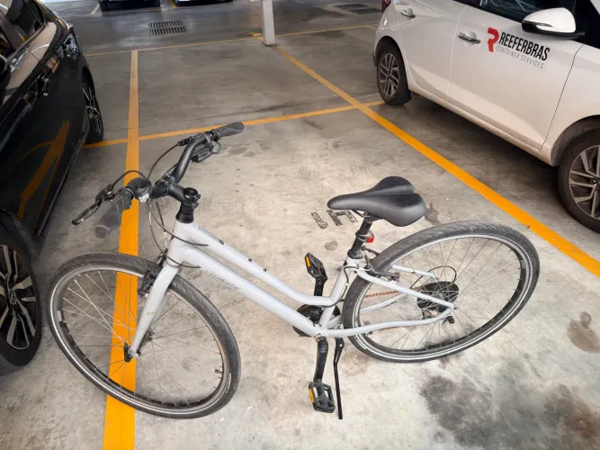 Bicicleta Specialized Urbana Aro 700 - Confortável e Leve