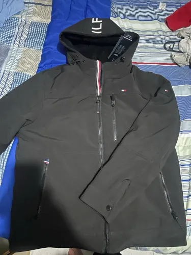 Jaqueta da tommy Hilfiger preta 