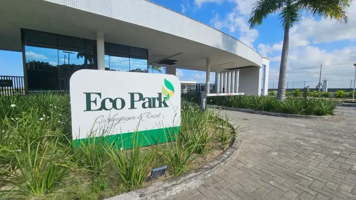 VENDE - Lote plano com 241,5m² - Cond Eco Park - totalmente legalizado, infraestrutura com
