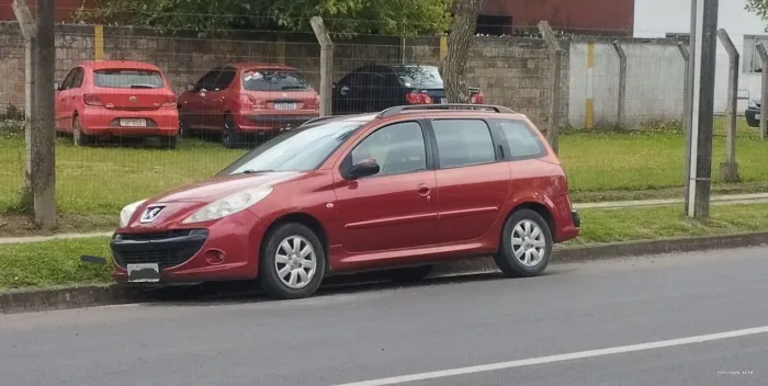 Peugeot 207 SW XR Sport 1.4 Flex 8V 5P 2010