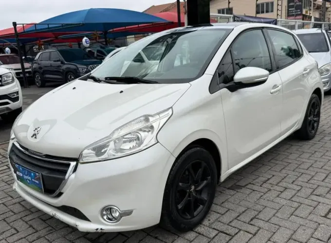 Peugeot 208 Allure 1.5 Flex 8V 5P 2014