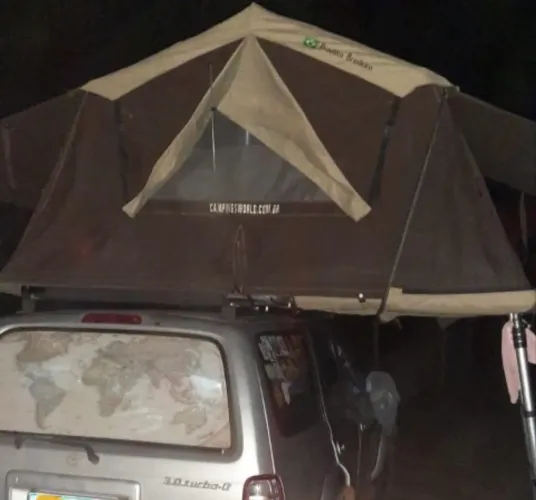 Barraca de teto da camping world!