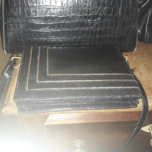 Bolsa de Couro Datelli e outras Zap. * 