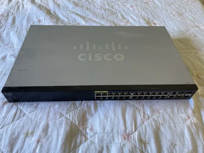 Switch Cisco SG350-28MP