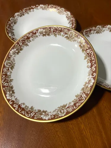 3 Pratos fundos porcelana renner mon cheri