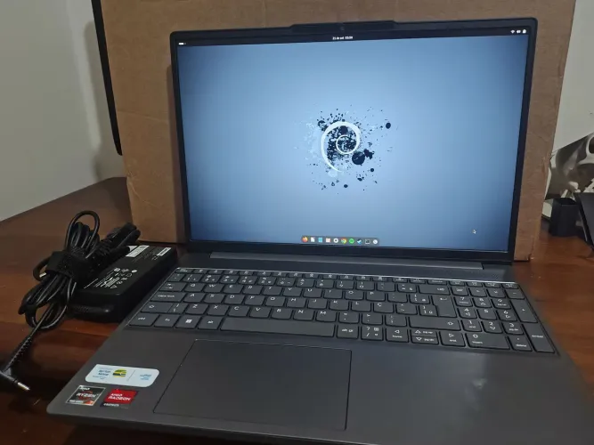 Notebook Lenovo IdeaPad Slim 3 Ryzen 7 - 8GB/512GB - Impecável