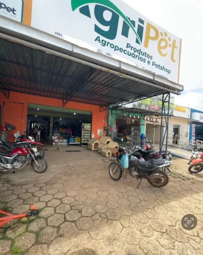 Ponto comercial em Buriticupu na avenida principal com estacionamento