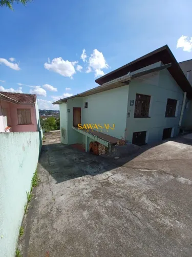 Sobrado em Terreno à venda no bairro Guabirotuba - Curitiba/PR