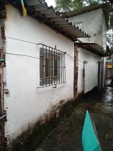 *) Casa para venda ou aluguel na Bomba do Hemetério