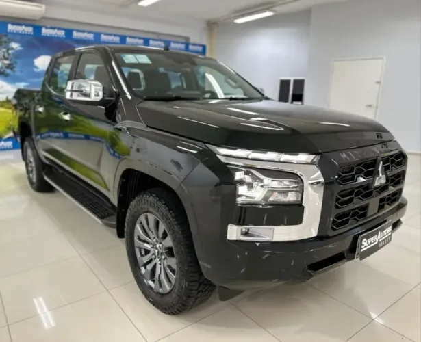 Mitsubishi TRITON HPE-S 2.4 CD 4X4 TB Diesel Aut. 2026