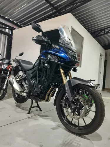 Honda CB 500X ABS 2024 Extremamente nova! Baixo km e com acessórios!