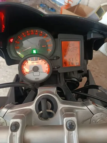 Vendo ou troco o carro