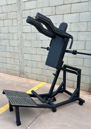 Hack squat profissional tubular 