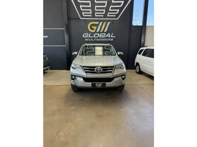 Toyota Hilux SW4 4X4 2.8 Diesel 2018