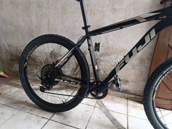Bicicleta fuji aro 27,5