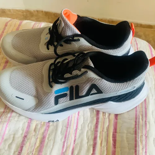Tênis fila novo 