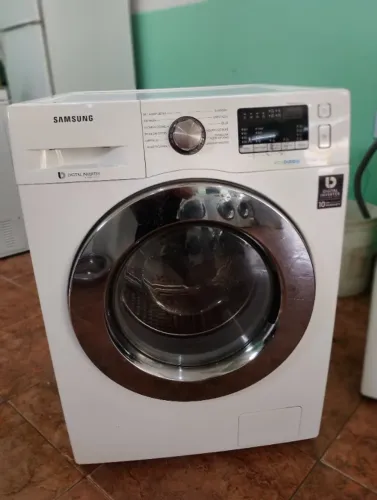 Lava e Seca Samsung 10.2kg Ecobubble WD10