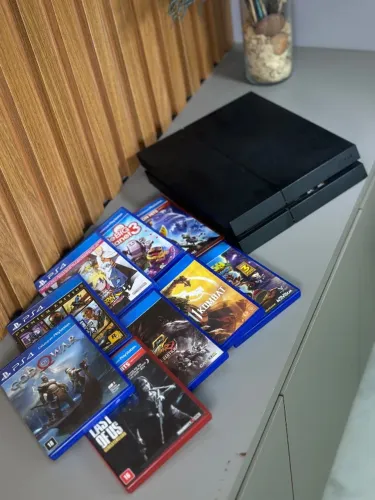 Ps4 com 9 jogos