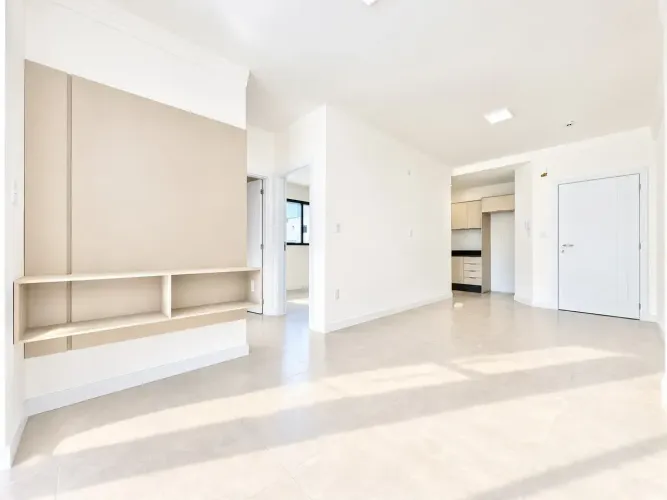 Apartamento com 2 suítes, semi-mobiliado e vista para o mar Morretes, Itapema