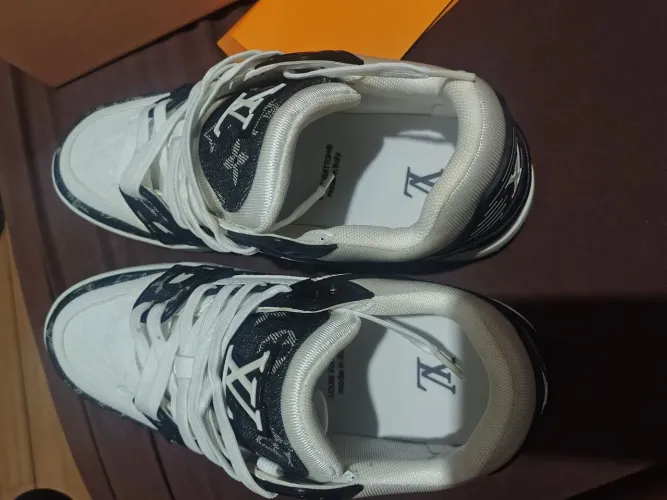 Tênis louis vuitton
