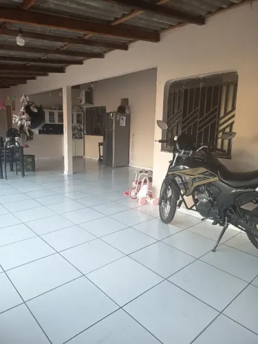 Vendo casa no Jóquei clube