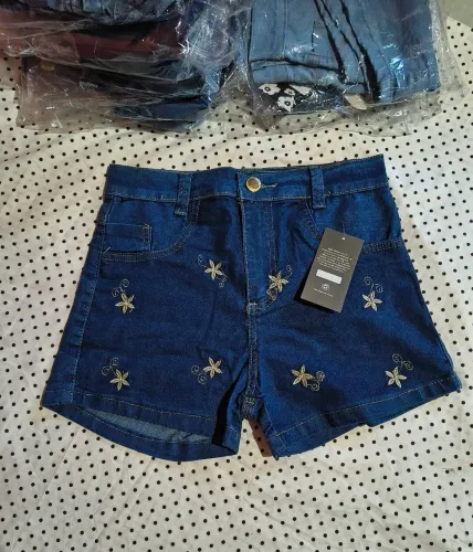 Short Jeans com Lycra TAM 36 BORDADO