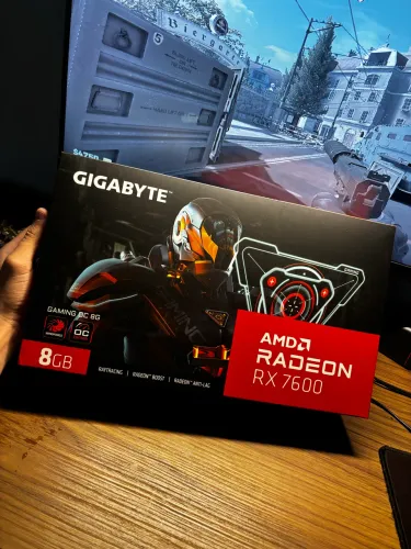 Placa de vídeo RX 7600