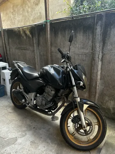 CB300