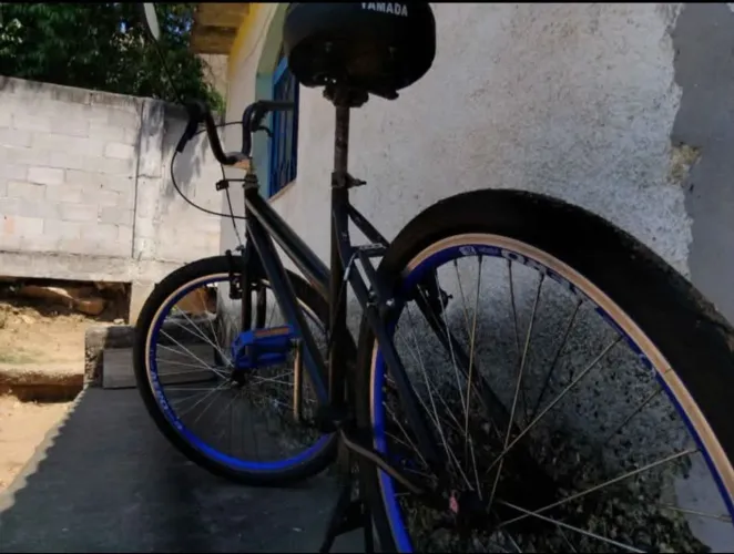 Bicicleta Aro 26 semi Novo 