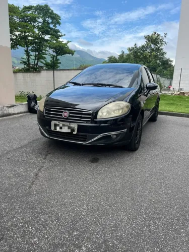 Fiat Linea Essence 1.8 Flex 16V 4P 2015