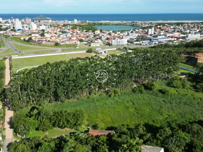 Este incrível sítio de 16.770,85 m² no charmoso bairro Paes Leme em Imbituba!