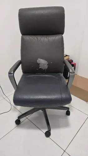 Cadeira de escritório p/ trocar o revestimento