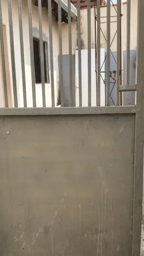 Alugo barracão garavelo em boas condições 